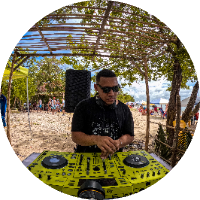 atom bio de Anonymous user