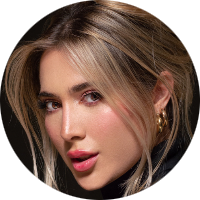 ROSALINDA ALFONZO - Sitio Web Oficial, Tienda y Enlaces | atom.bio