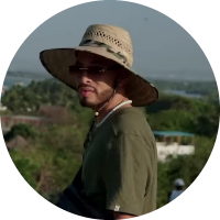 atom bio de Rafa Meneses