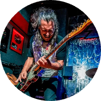 atom bio de Piter E.