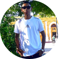 atom bio de Becker Ochoa