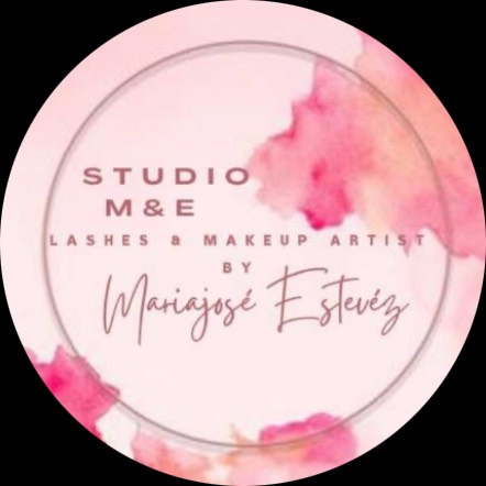 atom bio de María Estevez