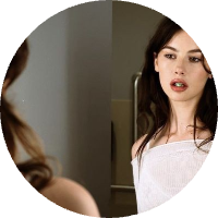 atom bio de Alison Mo