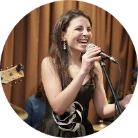 atom bio de Florencia Lissi