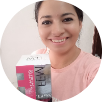 atom bio de Alejandra Cevallos